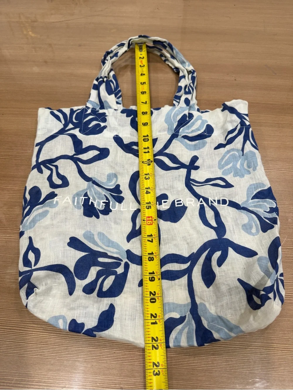 Faithfull The Brand Ensola Tote Bag 100% Linen Blue Floral White Beach Market